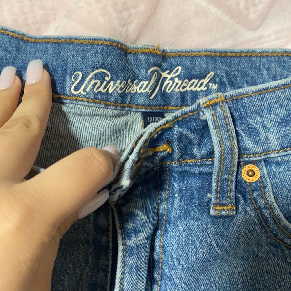 Universal Thread jeans - Picture 3 of 3